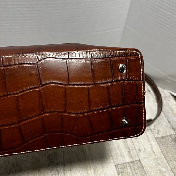 NEW Dooney & Bourke Bayou Top Zip Shoulder Bag croc pattern leather - Picture 10 of 14
